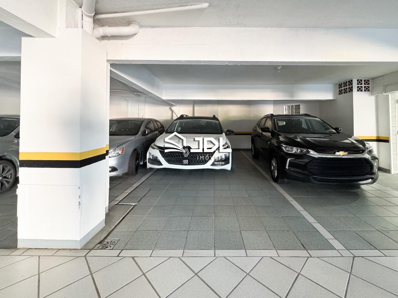 Apartamento à venda no bairro Centro: 