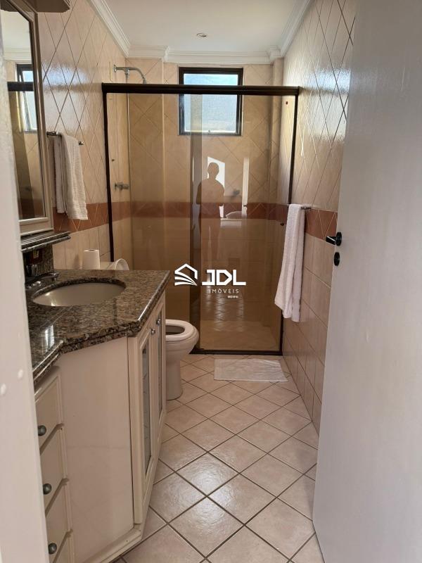 Apartamento à venda no bairro Velha: 