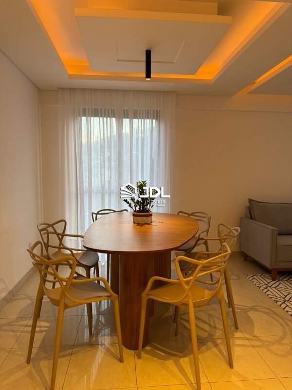 Apartamento à venda no bairro Velha: 