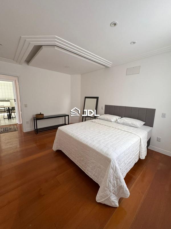 Apartamento à venda no bairro Velha: 