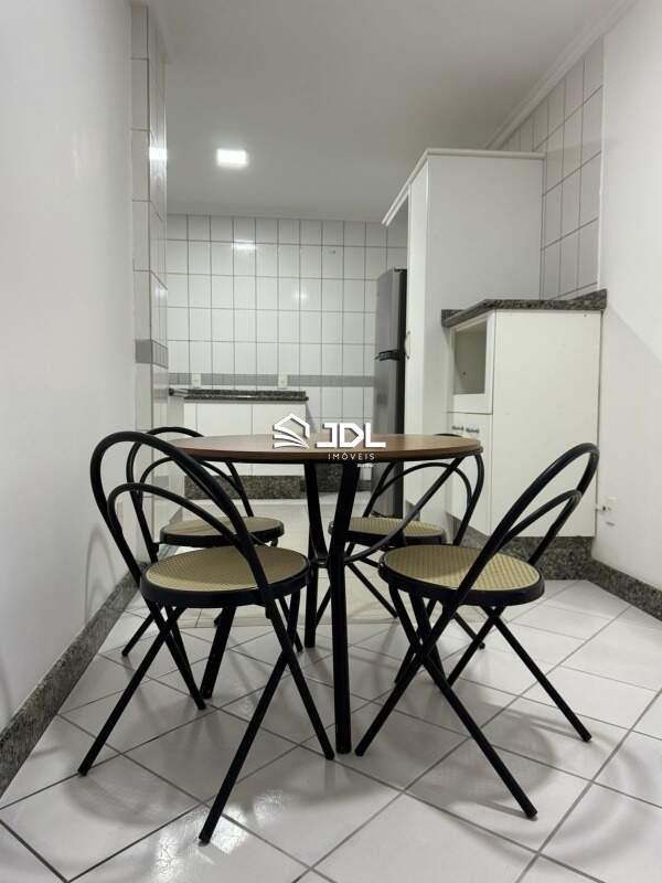 Apartamento à venda no bairro Velha: 