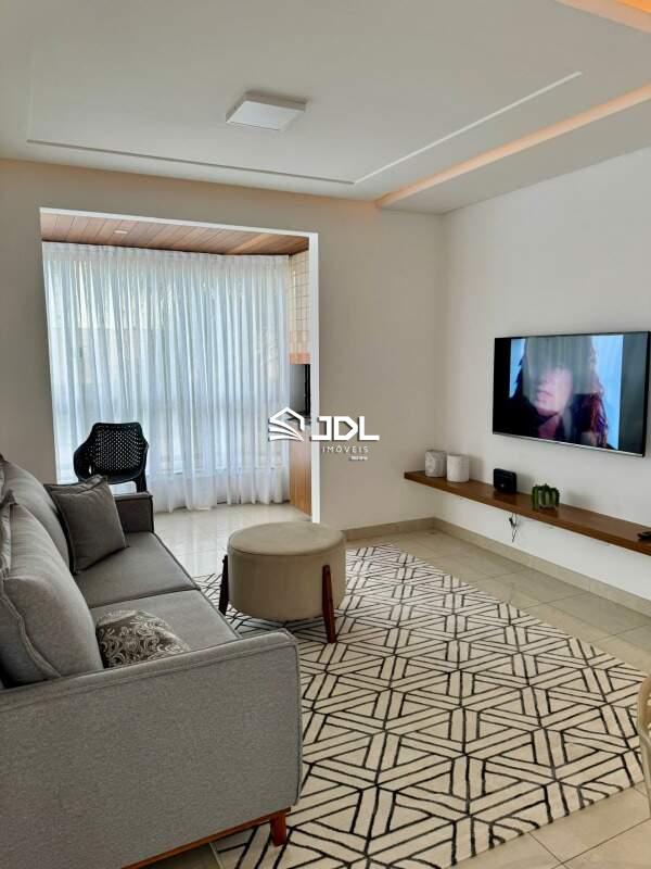 Apartamento à venda no bairro Velha: 