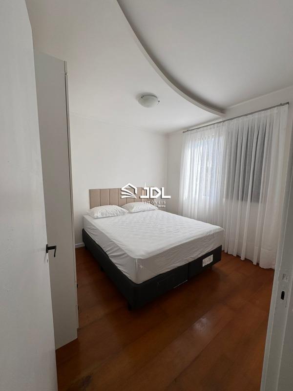 Apartamento à venda no bairro Velha: 