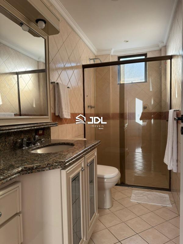 Apartamento à venda no bairro Velha: 