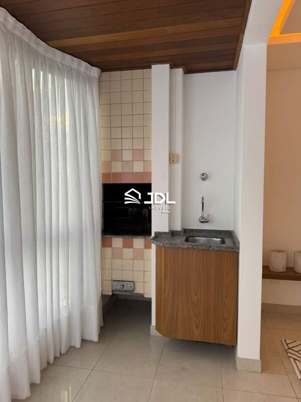 Apartamento à venda no bairro Velha: 