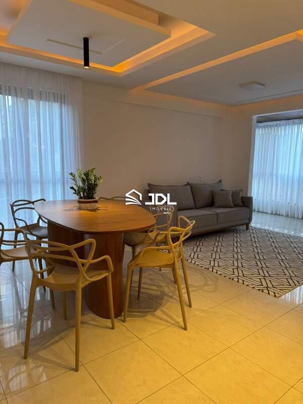 Apartamento à venda no bairro Velha: 