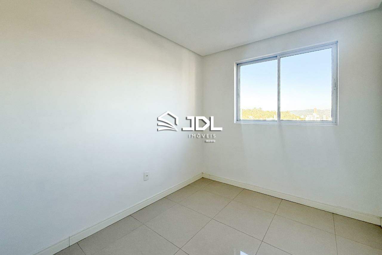 Apartamento à venda no bairro Itoupava Seca: