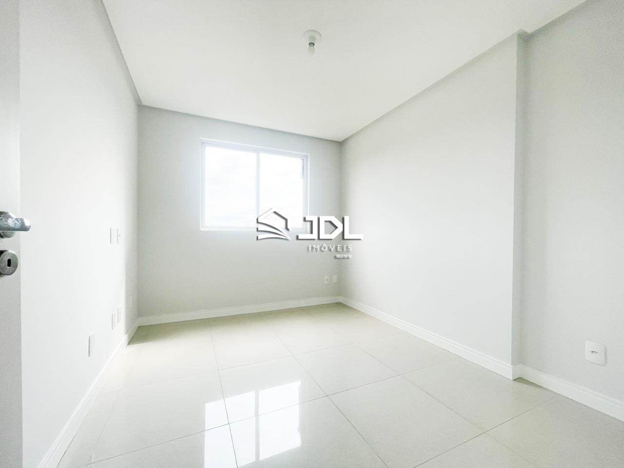 Apartamento à venda no bairro Itoupava Seca: 