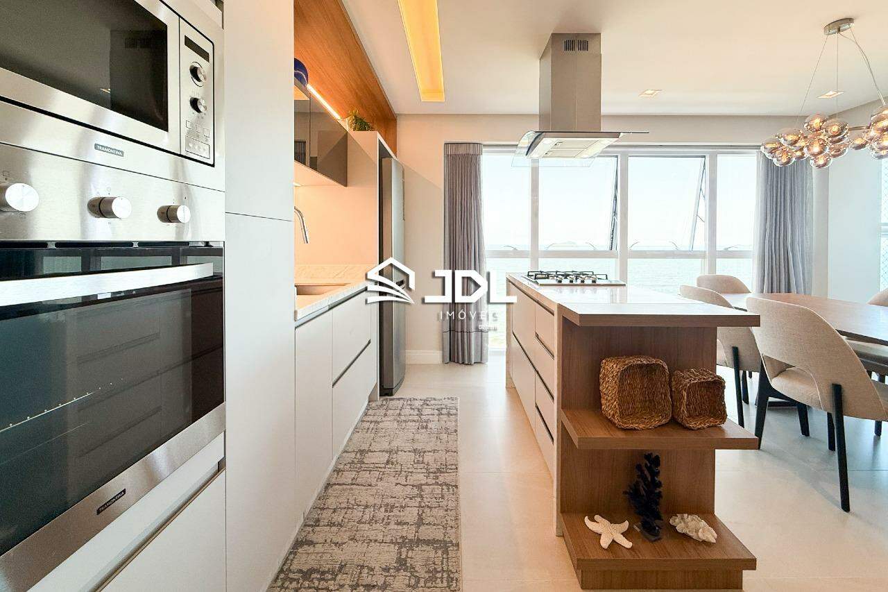 Apartamento à venda no bairro Centro: 