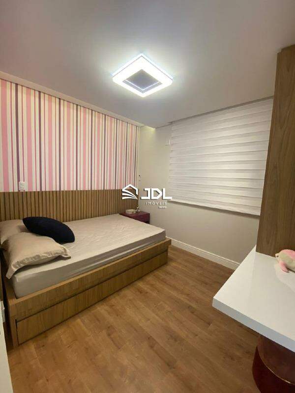 Apartamento à venda no bairro Centro: 