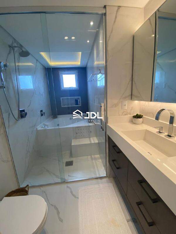 Apartamento à venda no bairro Centro: 