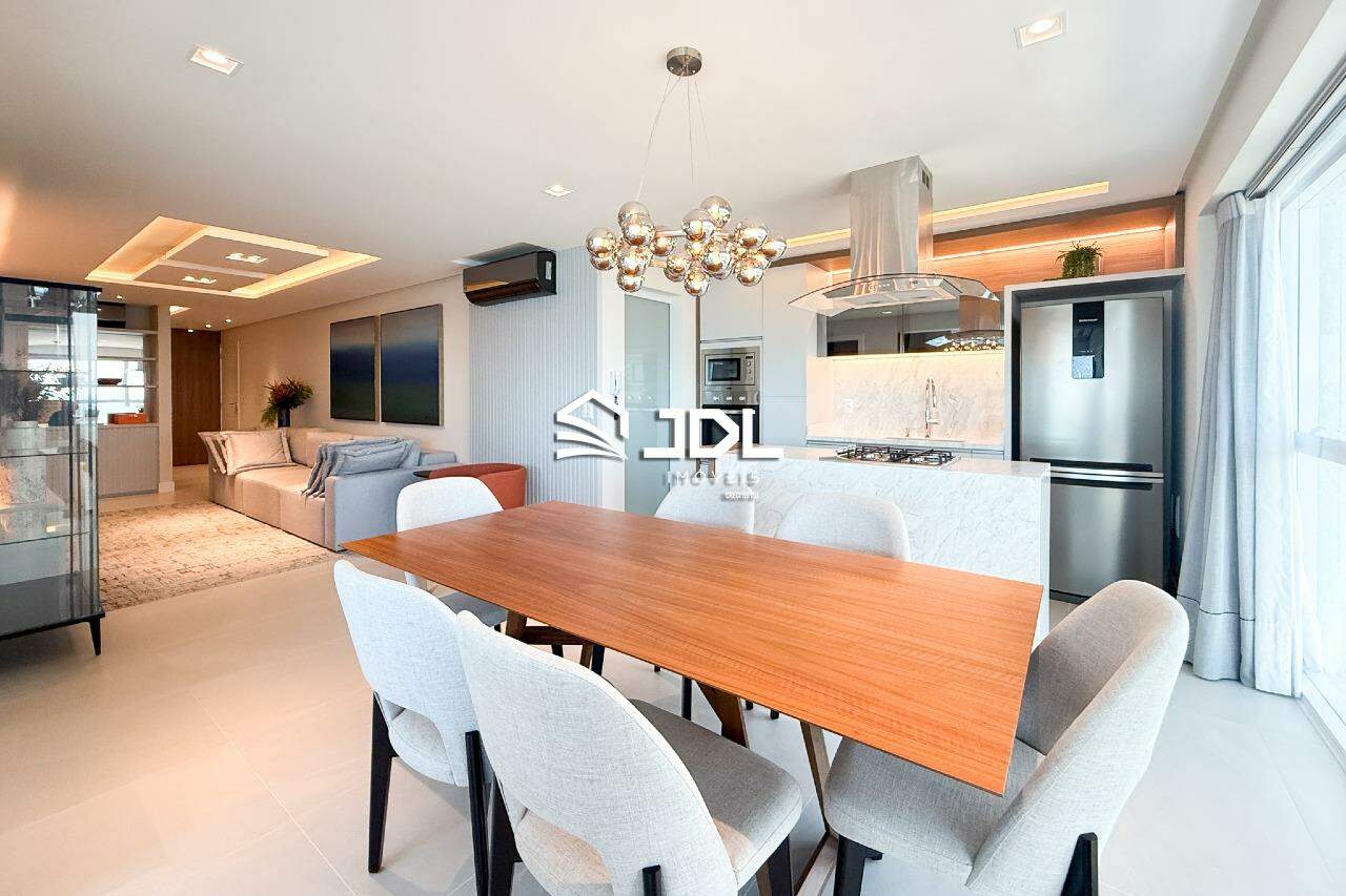 Apartamento à venda no bairro Centro: 