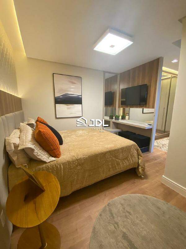 Apartamento à venda no bairro Centro: 