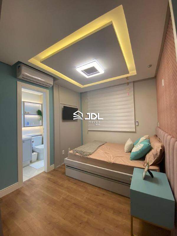 Apartamento à venda no bairro Centro: 