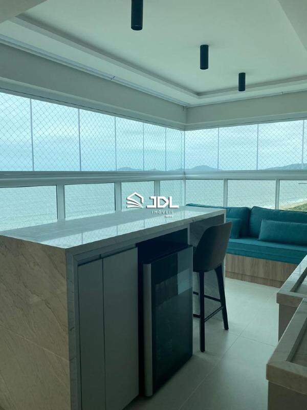 Apartamento à venda no bairro Centro: 