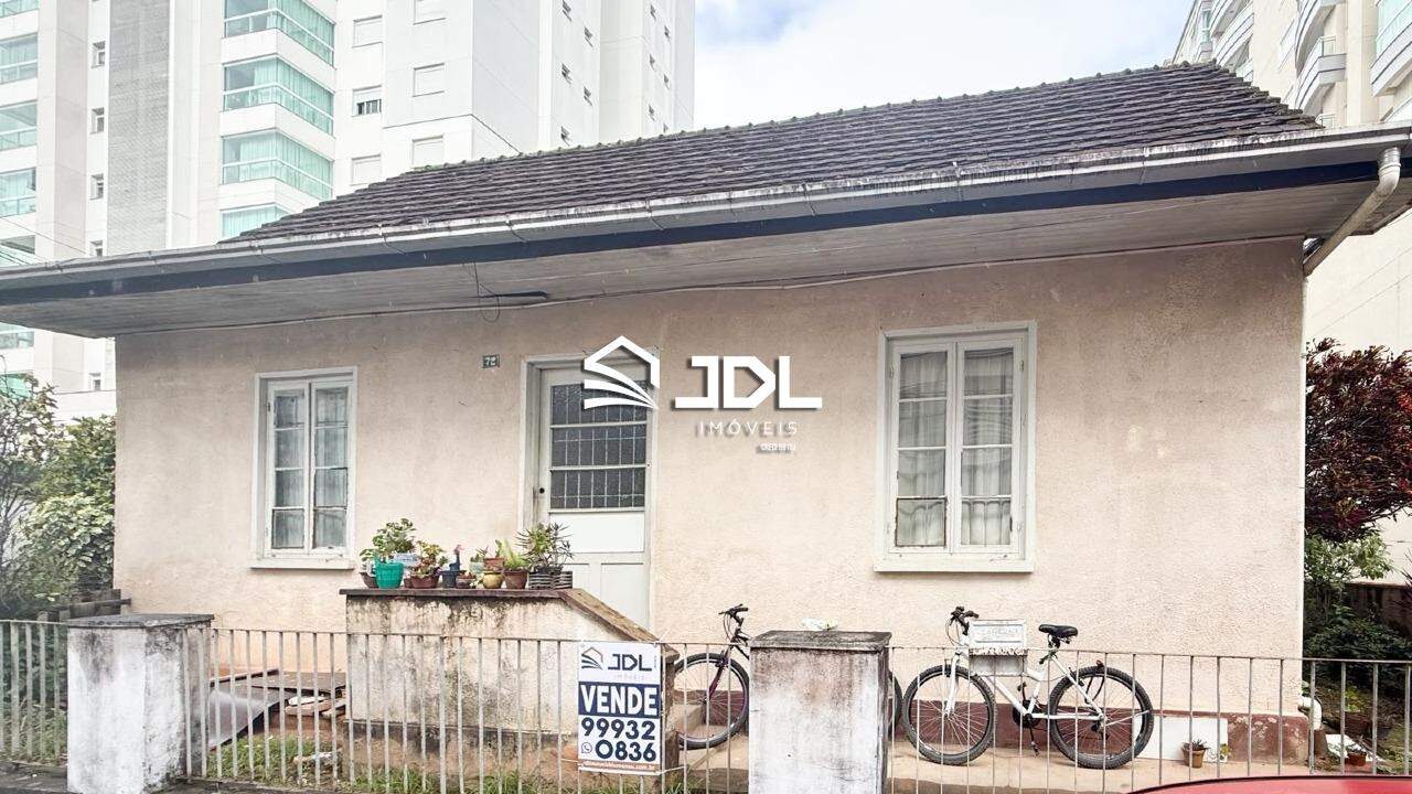 Terreno à venda no bairro Victor Konder: 