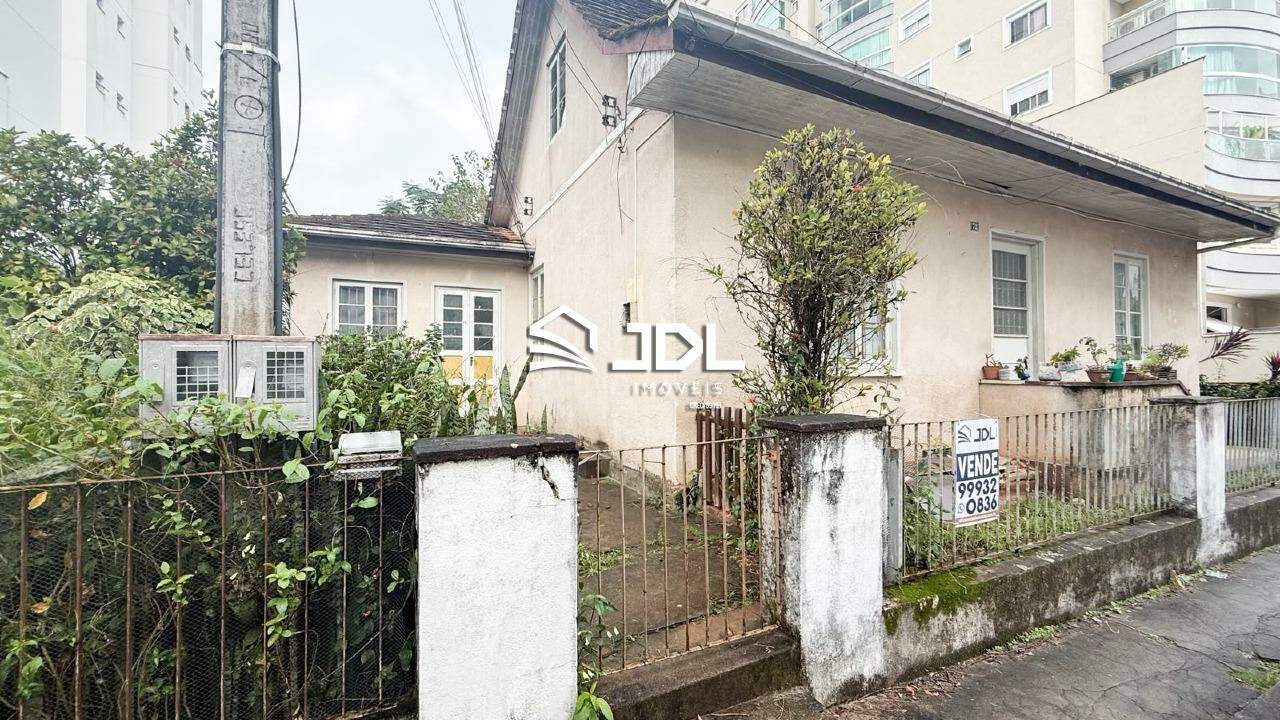 Terreno à venda no bairro Victor Konder: 