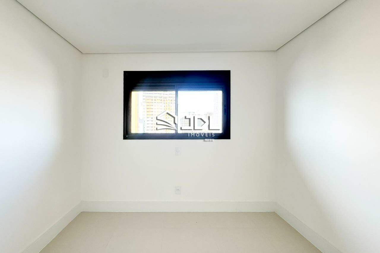 Apartamento à venda no bairro Centro: 