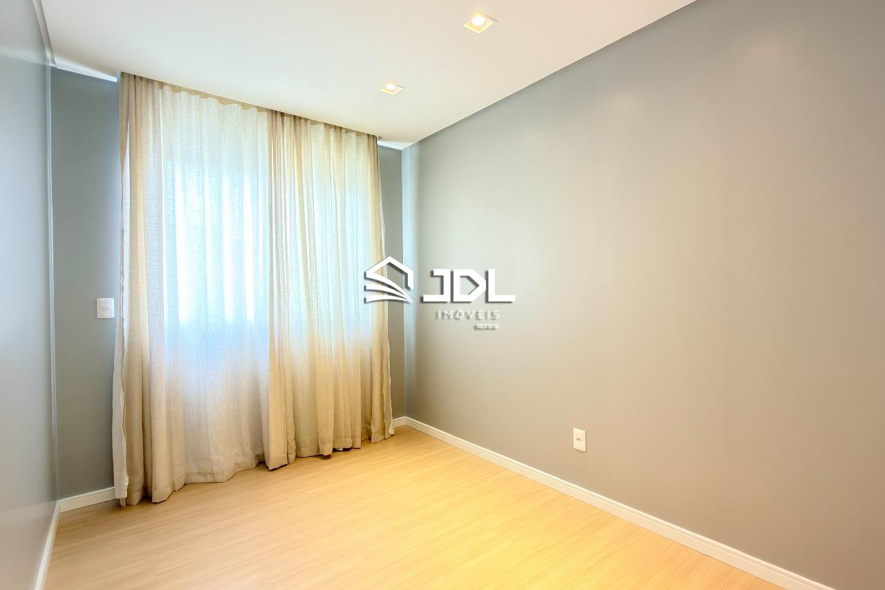 Apartamento à venda no bairro Velha: 