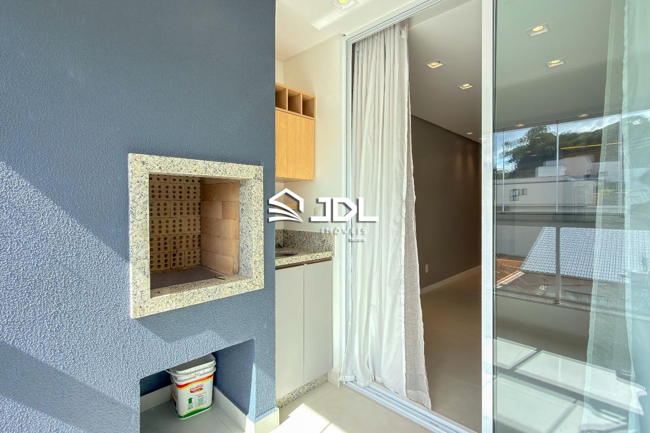 Apartamento à venda no bairro Velha: 