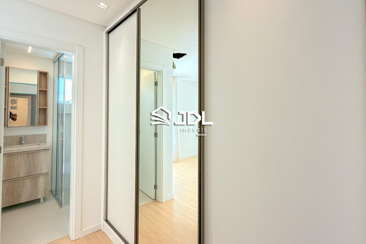 Apartamento à venda no bairro Velha: 