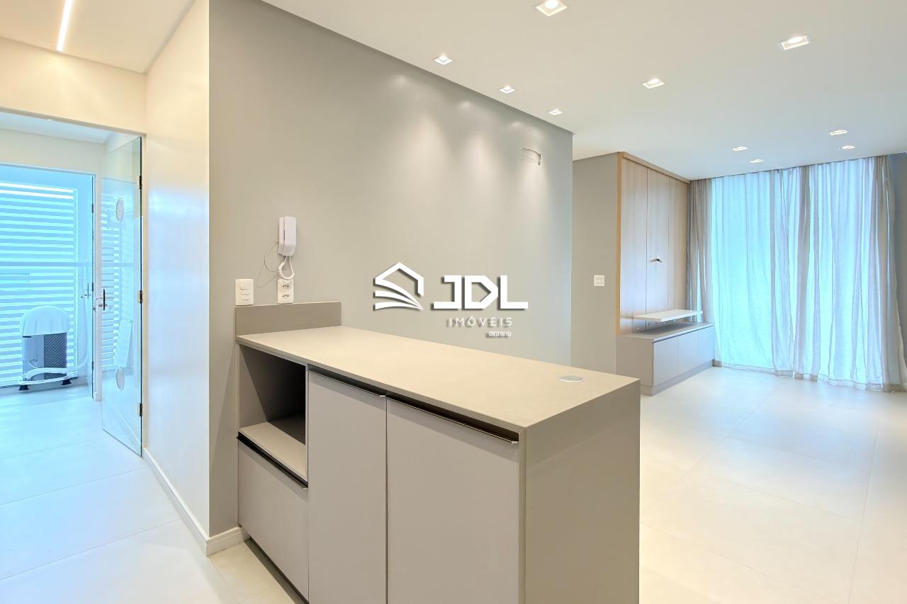 Apartamento à venda no bairro Velha: 