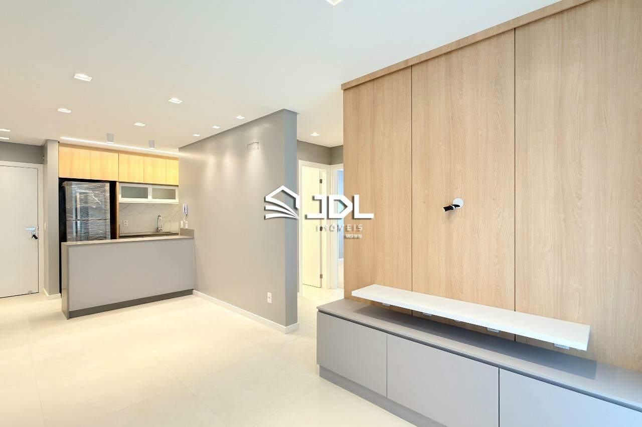 Apartamento à venda no bairro Velha: 