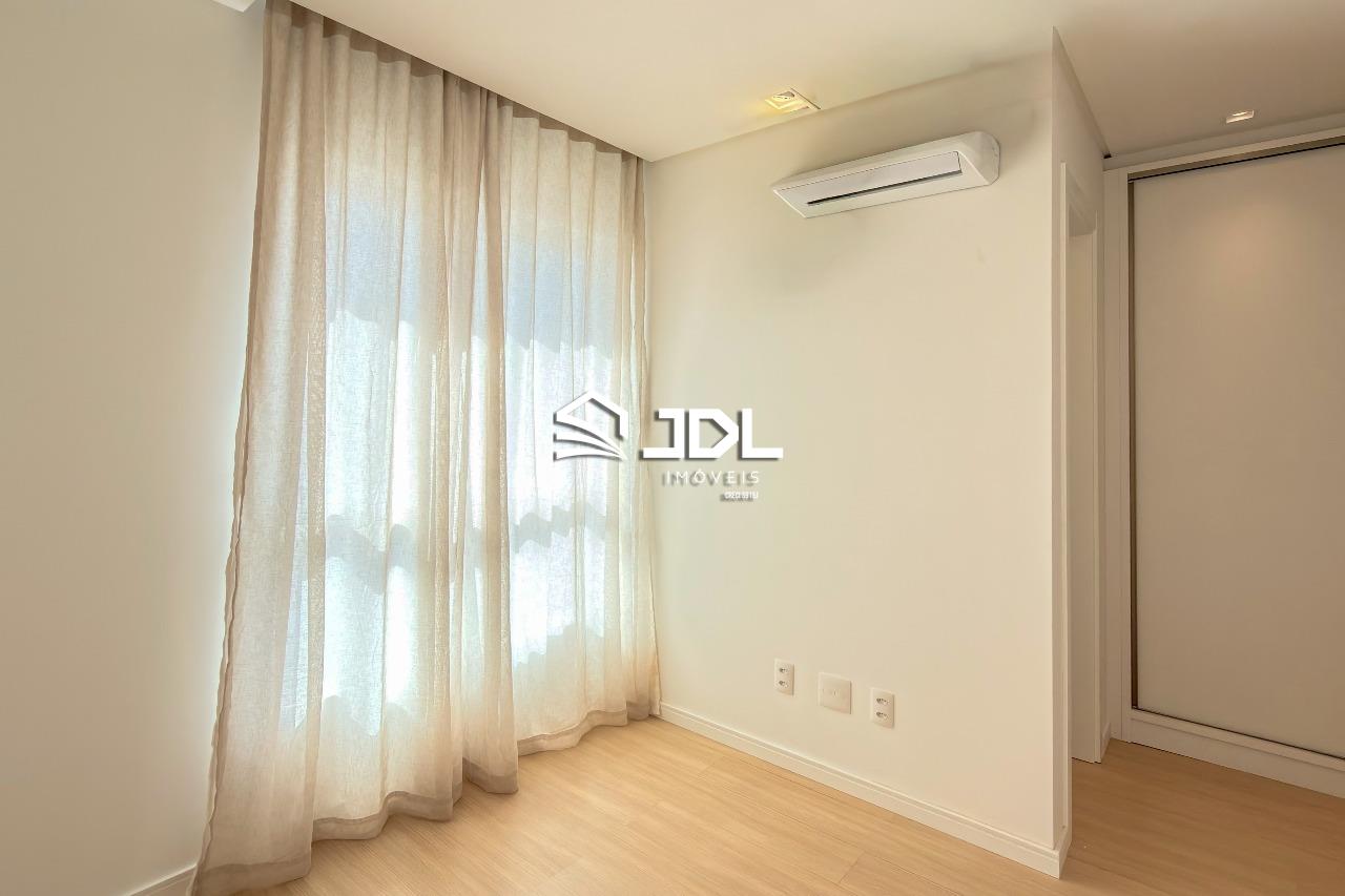 Apartamento à venda no bairro Velha: 