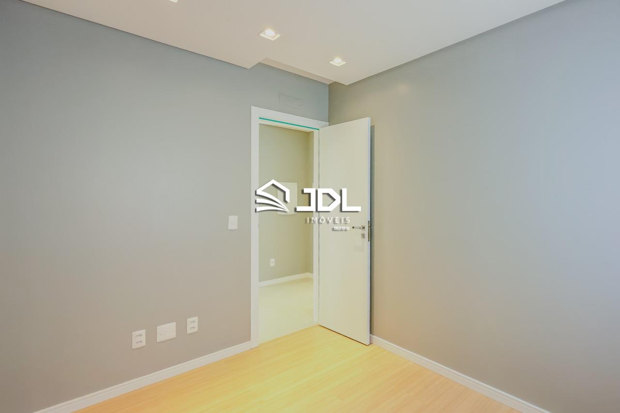 Apartamento à venda no bairro Velha: 