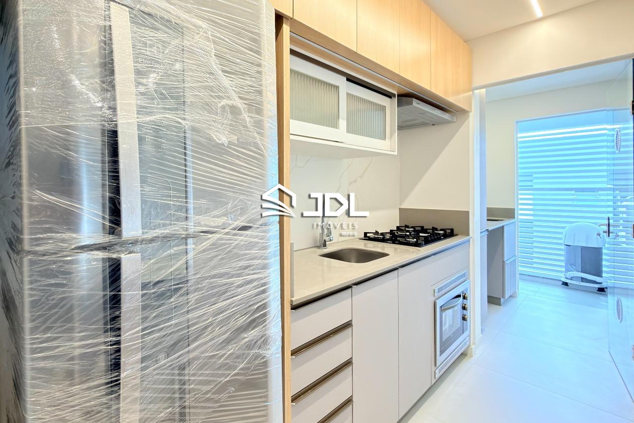 Apartamento à venda no bairro Velha: 