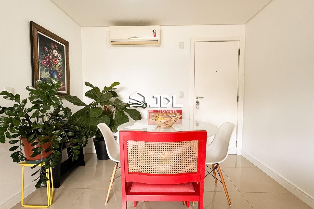 Apartamento à venda no bairro Vila Nova: 