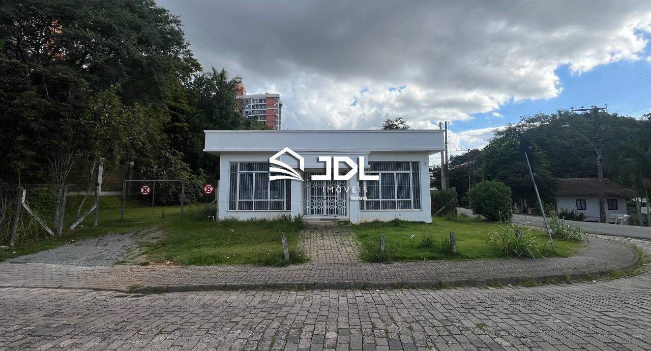 Terreno à venda no bairro Água Verde: 