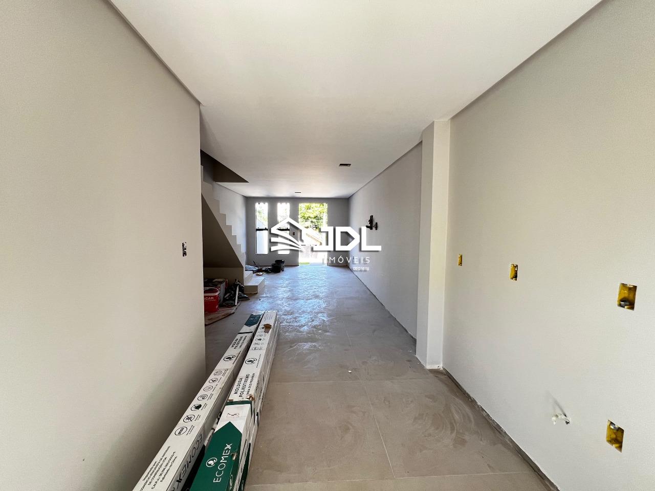 Casa à venda no bairro Velha: 