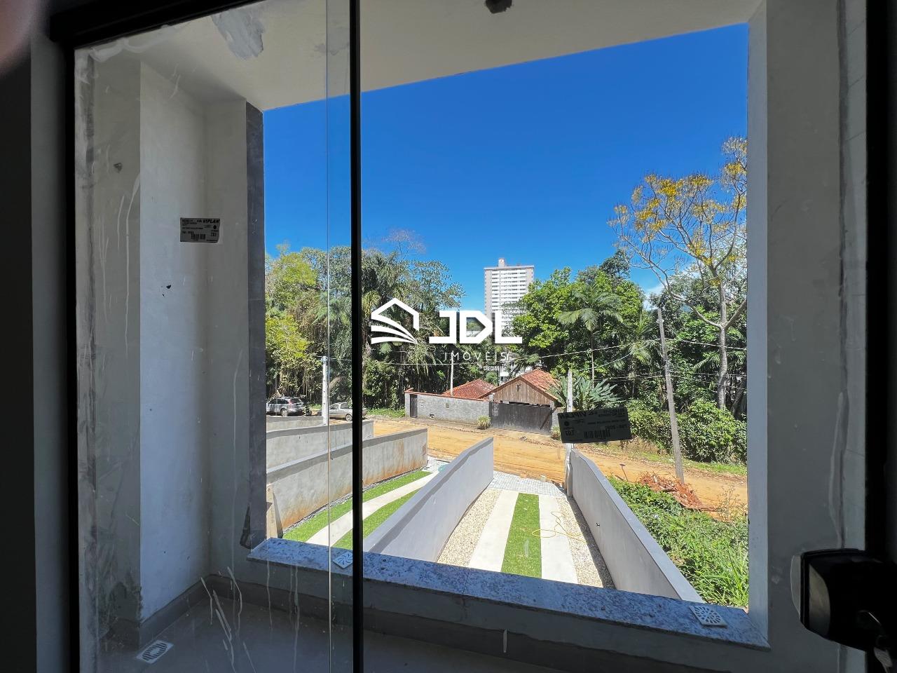 Casa à venda no bairro Velha: 