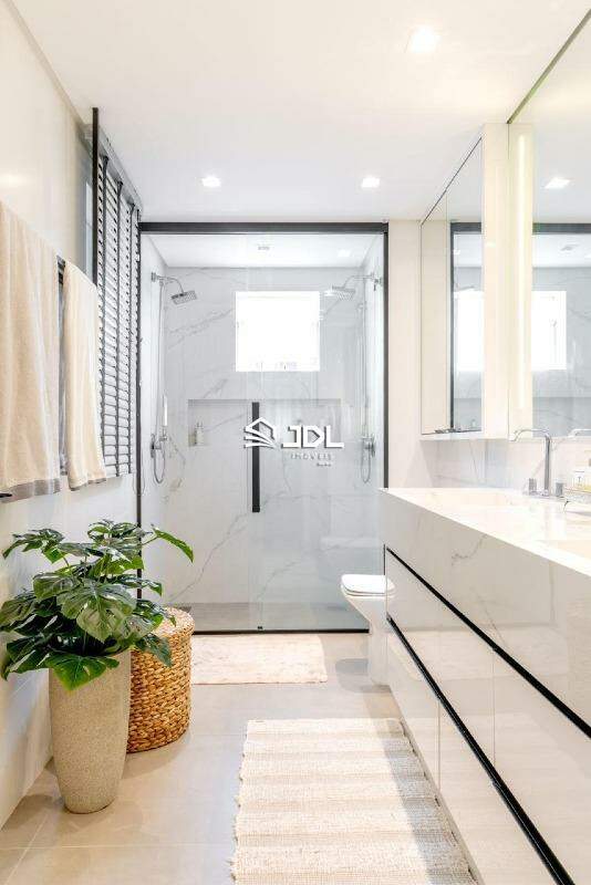 Apartamento à venda no bairro Ponta Aguda: 