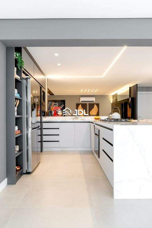 Apartamento à venda no bairro Ponta Aguda: 