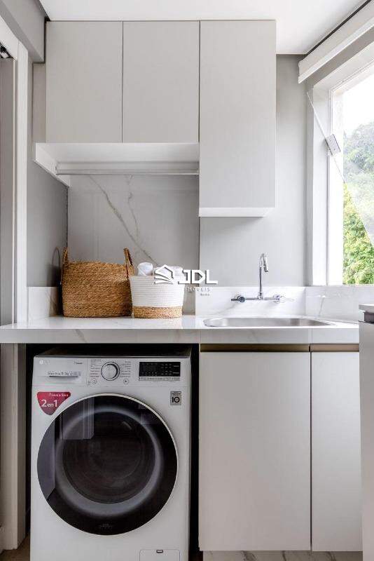 Apartamento à venda no bairro Ponta Aguda: 