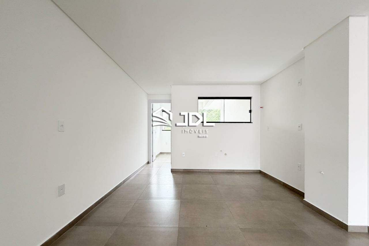 Casa à venda no bairro Escola Agrícola: 