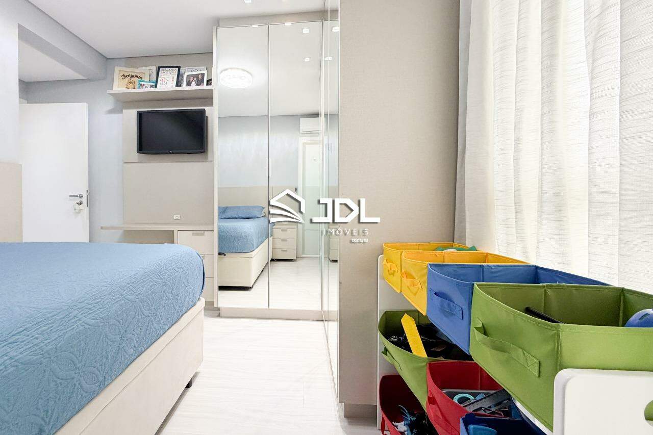 Apartamento à venda no bairro Vila Nova: 
