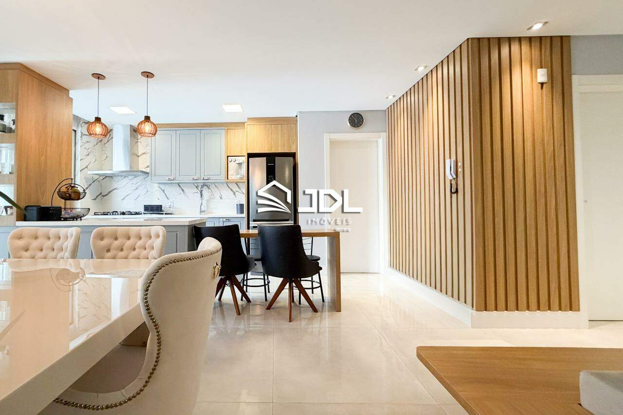 Apartamento à venda no bairro Vila Nova: 