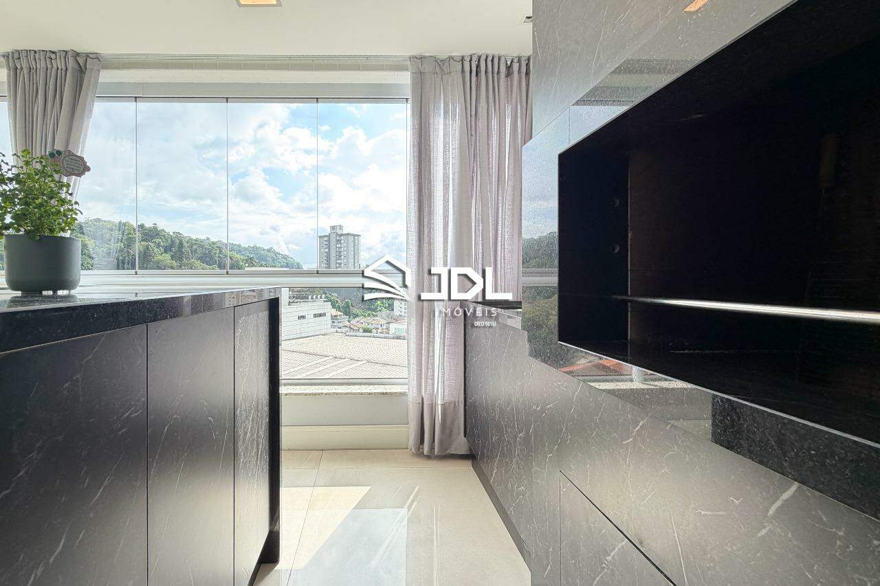 Apartamento à venda no bairro Vila Nova: 