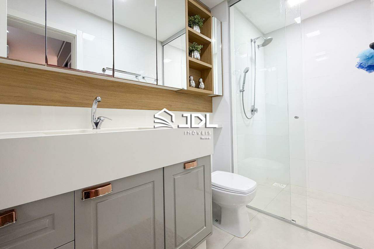 Apartamento à venda no bairro Vila Nova: 