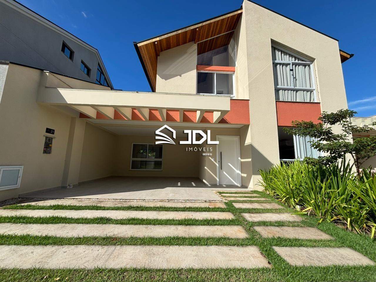 Casa à venda no bairro Tribess: 