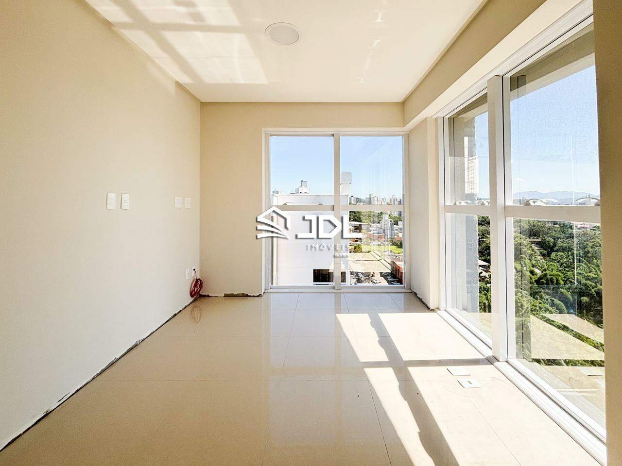 Apartamento à venda no bairro Velha: 