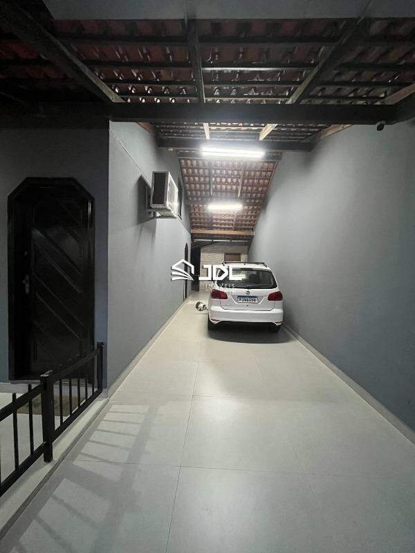 Casa à venda no bairro Velha: 