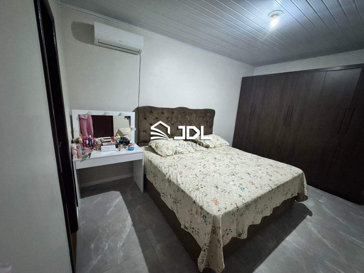 Casa à venda no bairro Velha: 