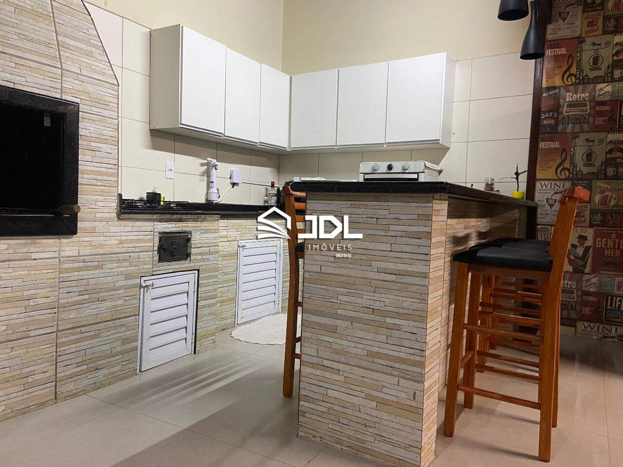 Casa à venda no bairro Velha: 