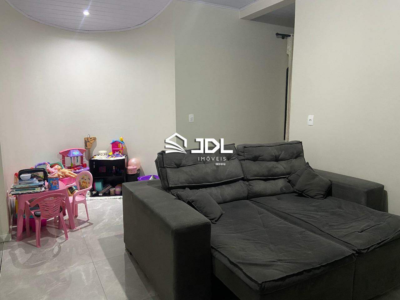 Casa à venda no bairro Velha: 