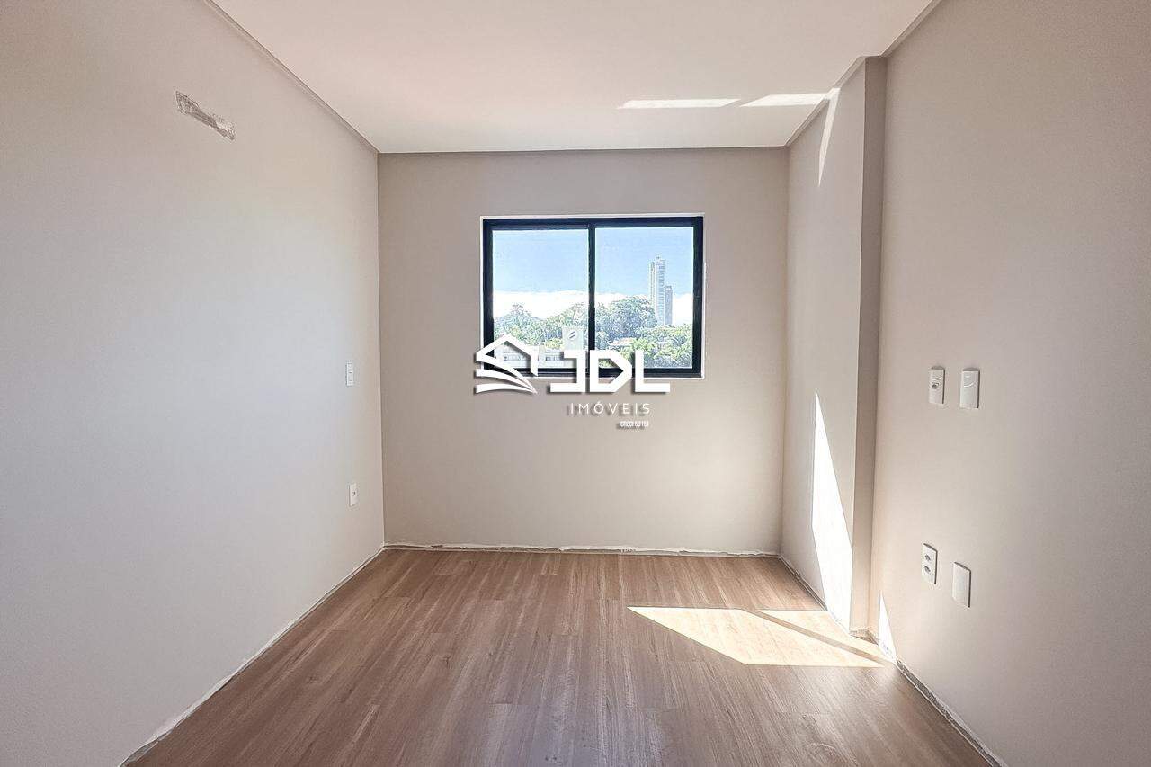 Apartamento à venda no bairro Vila Nova: 