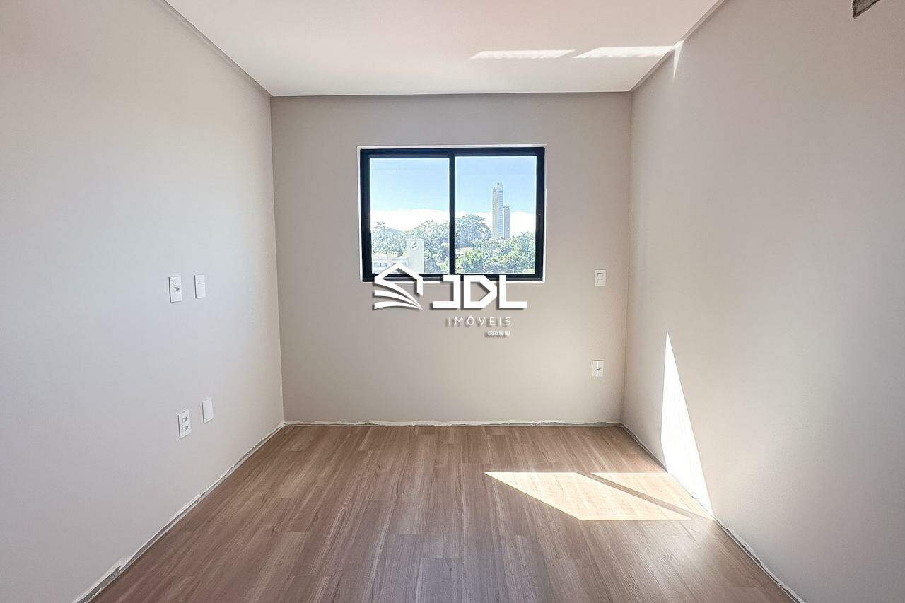 Apartamento à venda no bairro Vila Nova: 